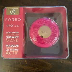 Foreo UFO mini and set of masks- Never opened!